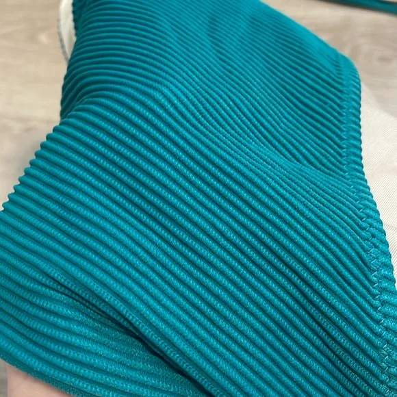 Shade & Shore bikini - Picture 3 of 4